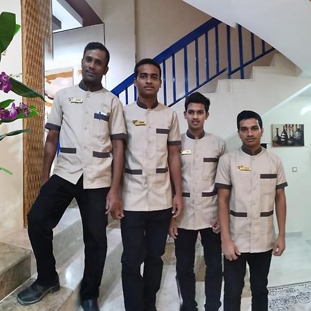 Al Aman Hotel Apartment アル・ブライミ エクステリア 写真